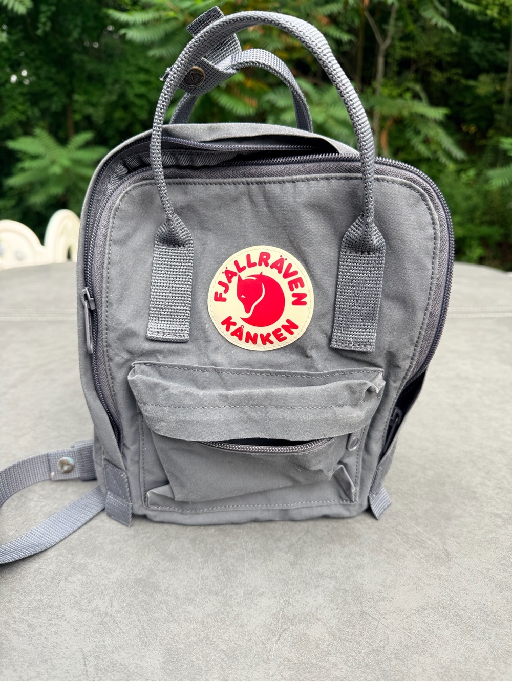 Fjallraven Kånken Mini Backpack in Gray with Red Logo
